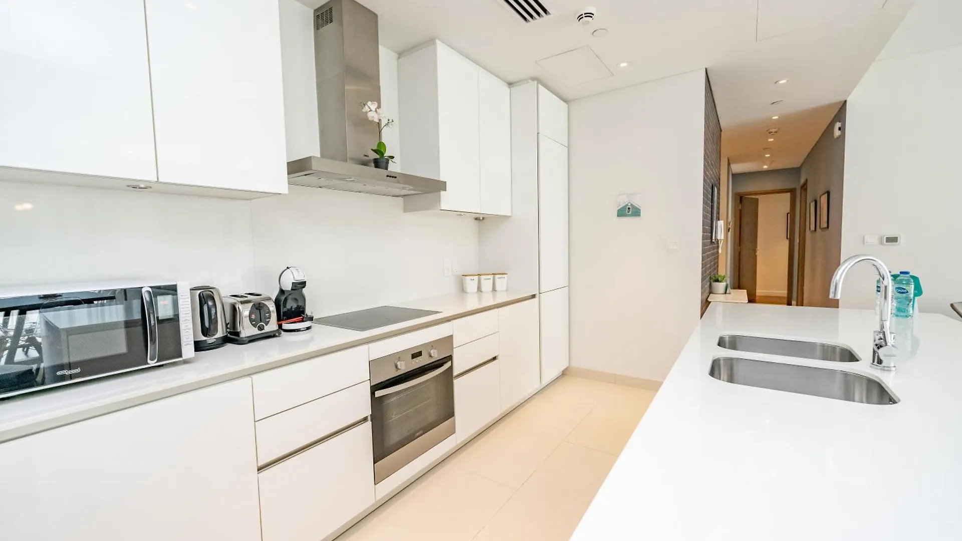 Fam Living - City Walk - Opulent Living Ντουμπάι 0*,  Ηνωμένα Αραβικά Εμιράτα