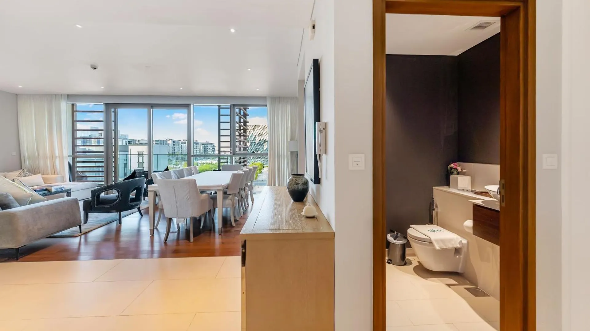 Fam Living - City Walk - Opulent Living Ντουμπάι 0*,