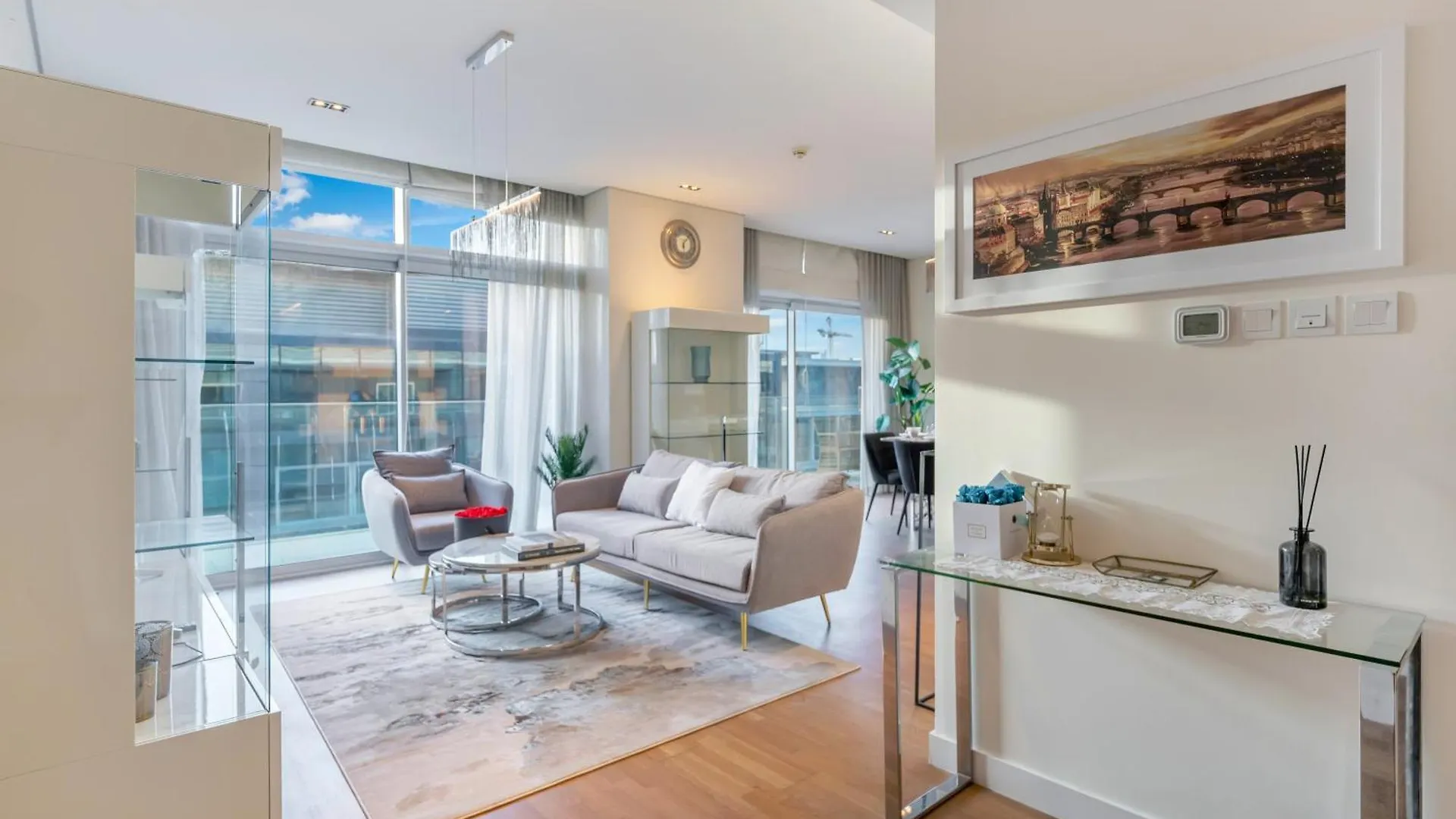 Apartment Fam Living - City Walk - Opulent Living Dubai United Arab Emirates