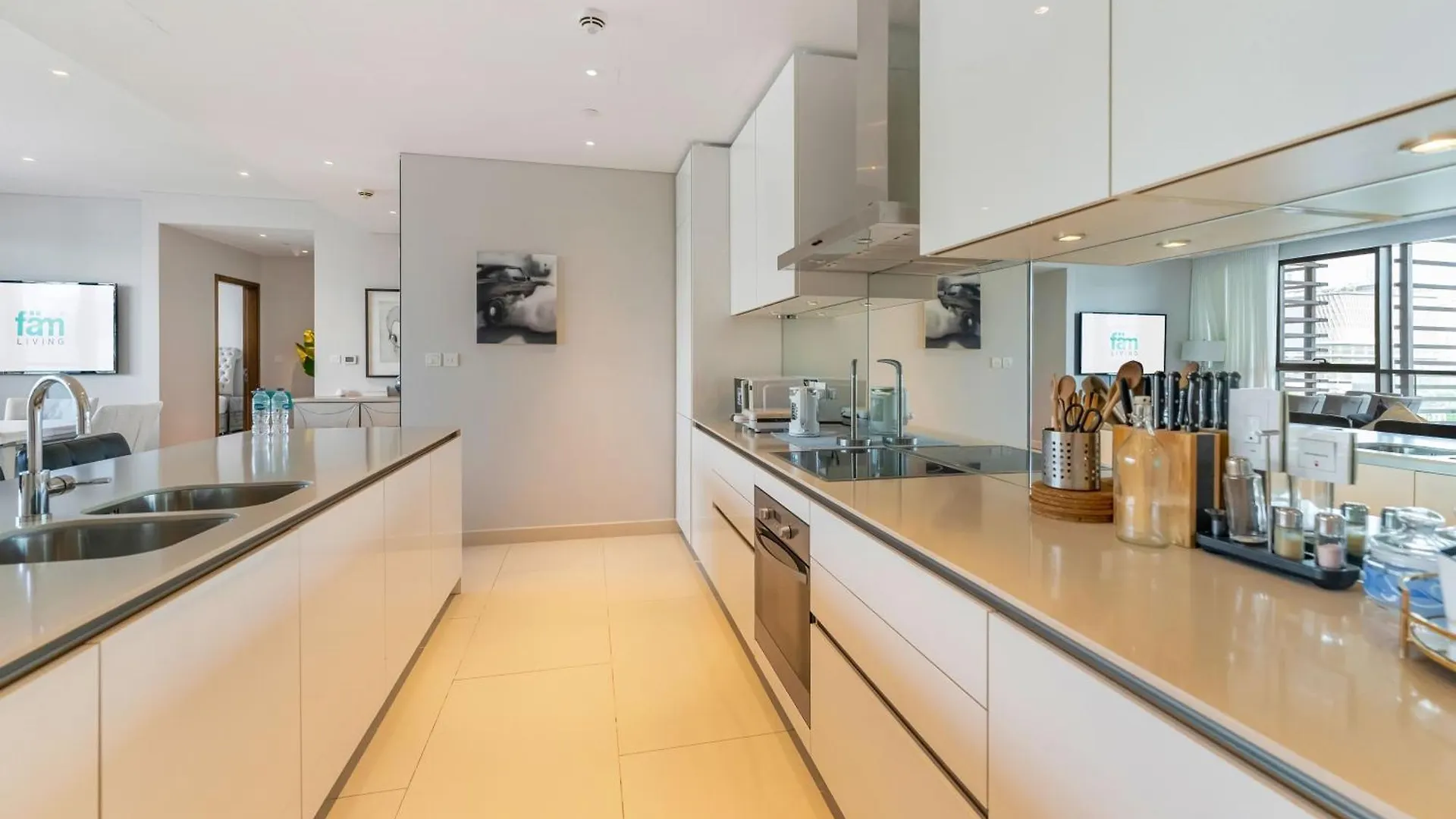 Fam Living - City Walk - Opulent Living Dubai 0*,